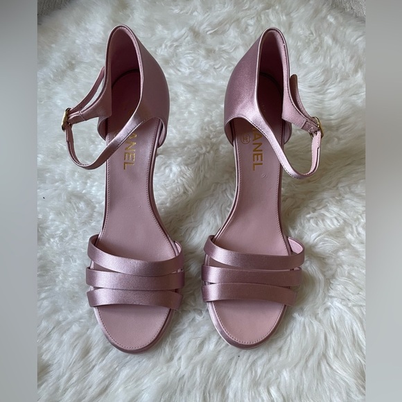 CHANEL Satin Pearl Heels - Picture 1 of 8